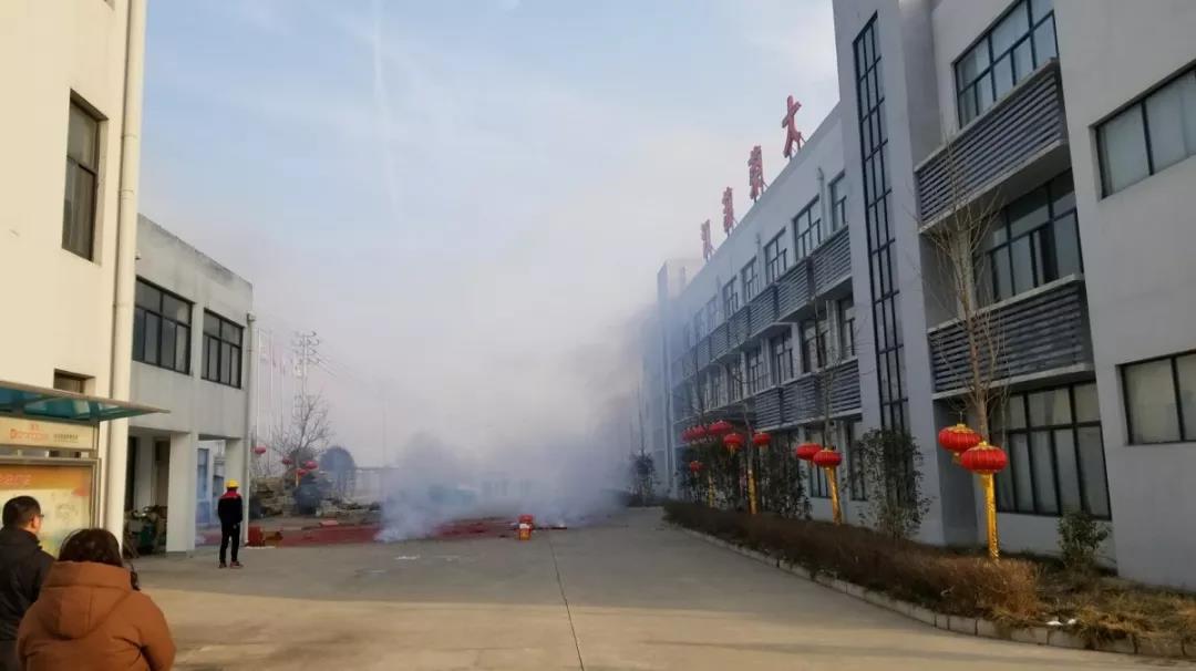 候車(chē)亭廠家開(kāi)工 候車(chē)亭廠家開(kāi)工