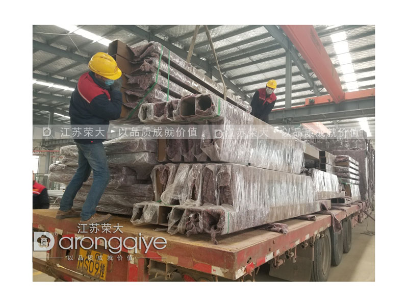 河南公交候車亭