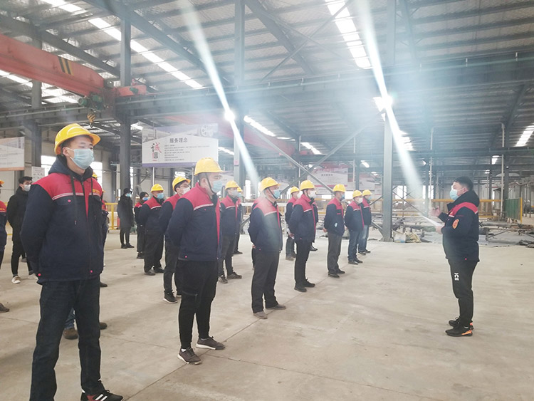 復工加防疫，榮大候車亭兩不誤配圖三