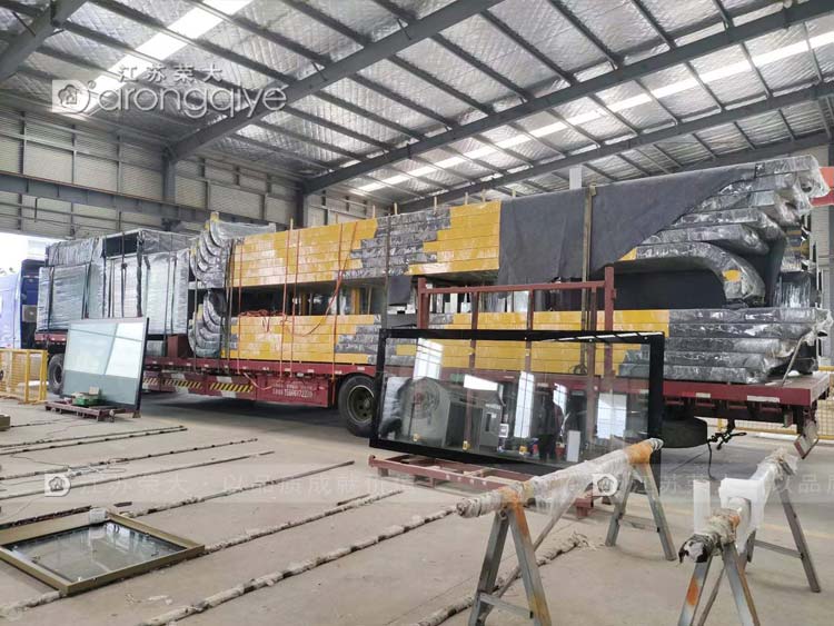 湖北智能公交站臺發(fā)貨配圖一